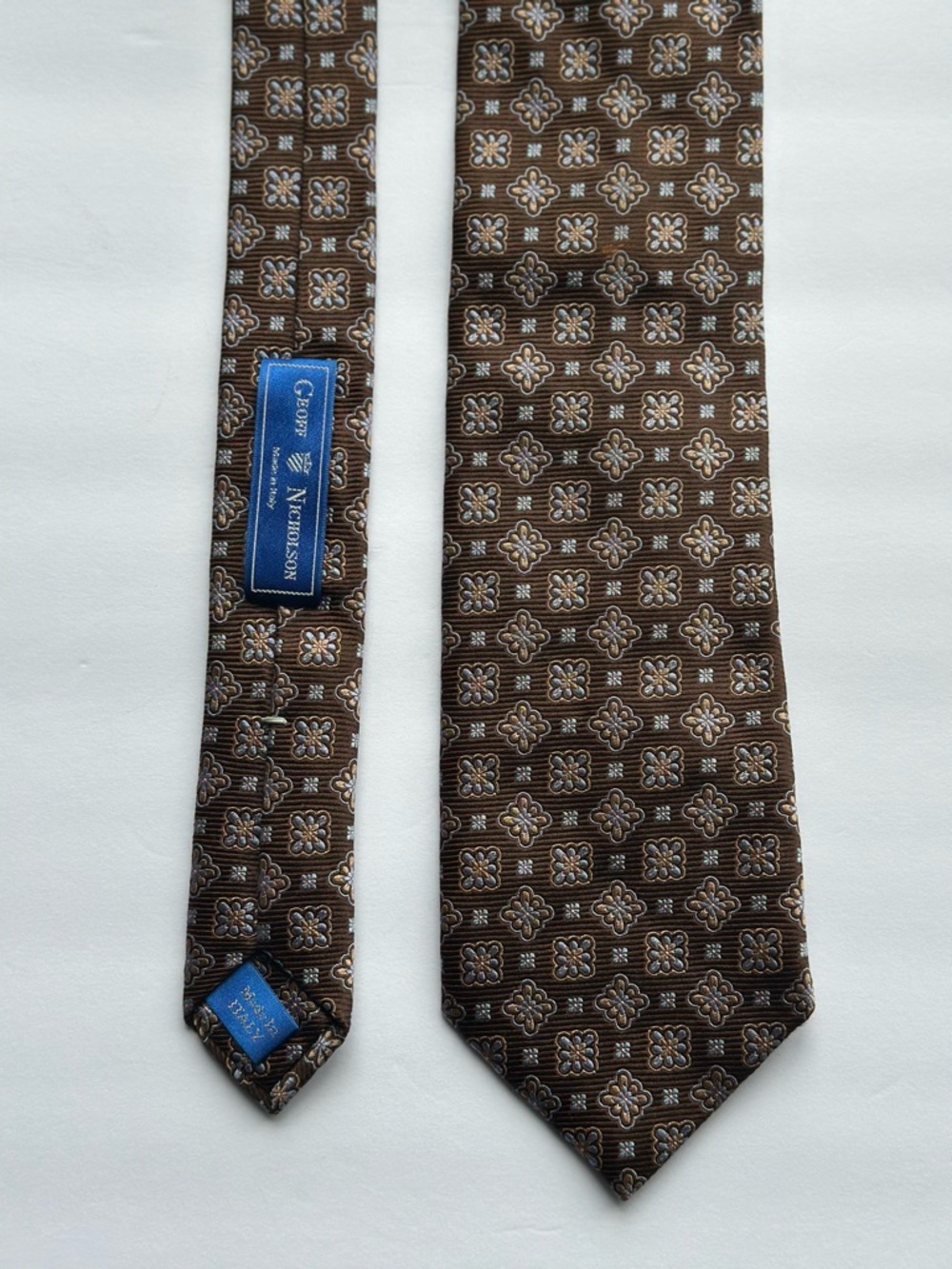 Geoff Nicholson 100% Silk Tie Brown and Light Blue Motif Made in Italy